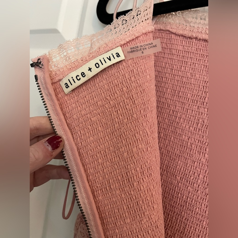 Alice + Olivia Jocelyn Pink Midi Dress - Picture 3 of 5